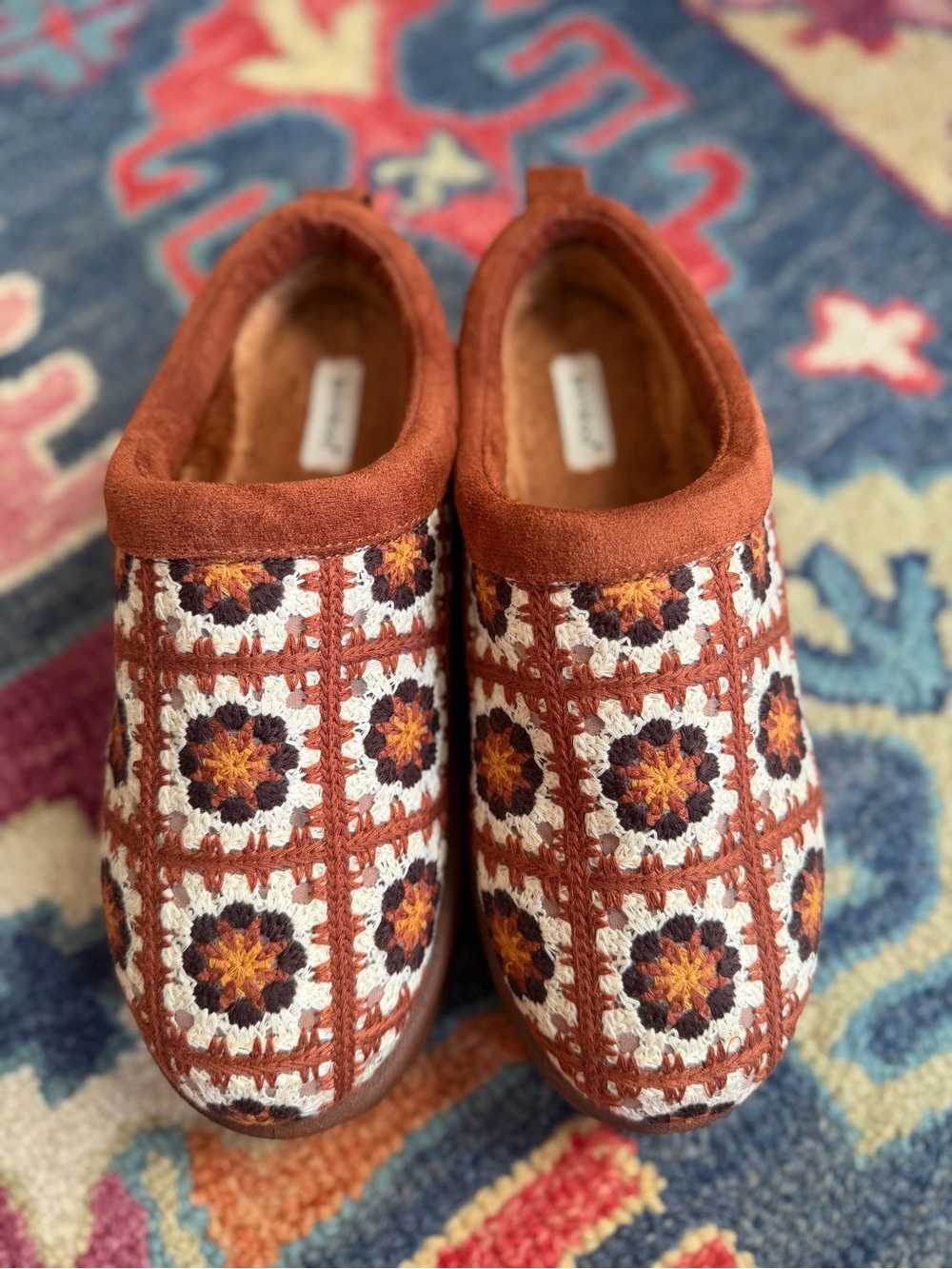 Women’s Bamboo Crochet-Pattern Clog